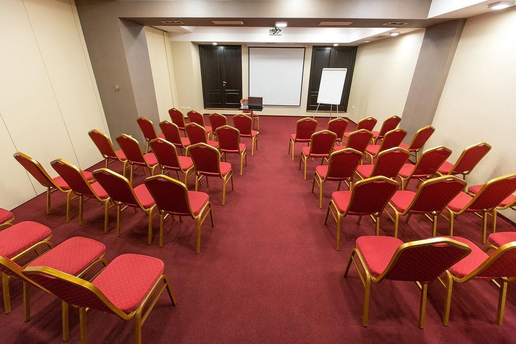 Ramada Iasi City Center Zewnętrze zdjęcie