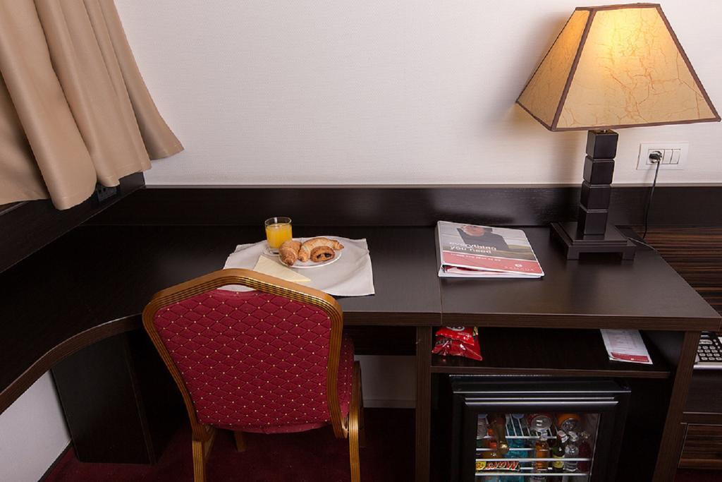 Ramada Iasi City Center Zewnętrze zdjęcie